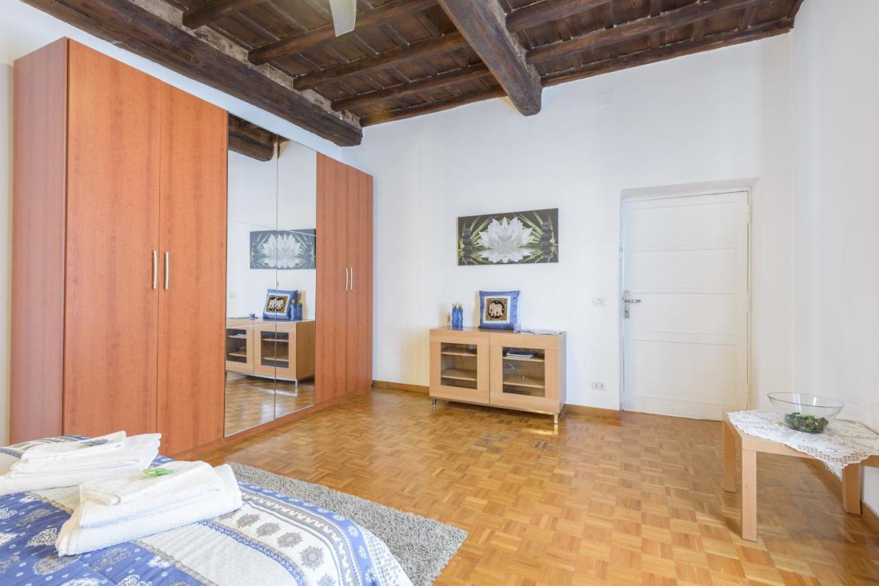Casa Tua A Monti Apartman Róma Szoba fotó